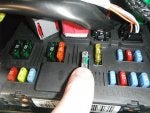 Pugs 206 BSI parc shunt immobiliser fuse.jpg